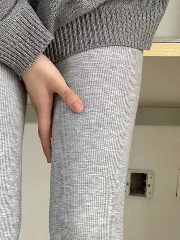 Leggings sencillos con hilos-1