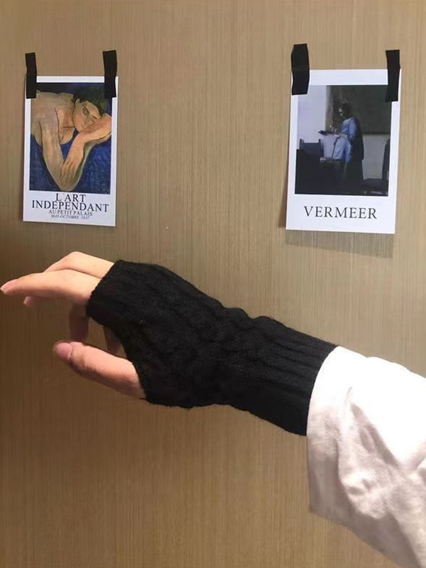 Guantes calentadores de manos de tejido trenzado con orificio para el pulgar-1