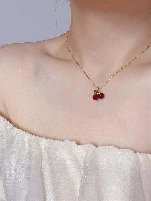 Collar con colgante de cereza roja-3