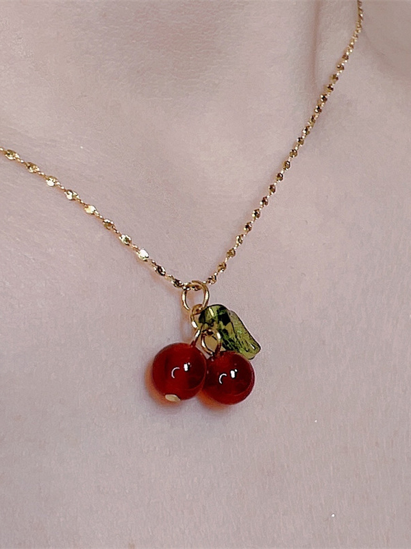 Collar con colgante de cereza roja-1